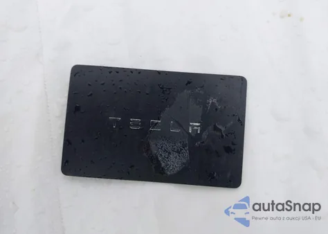 2021 Tesla Model Y Long Range Dual Motor All-Wheel Drive из США, поврежденный, VIN 5YJYGAEE0MF214146